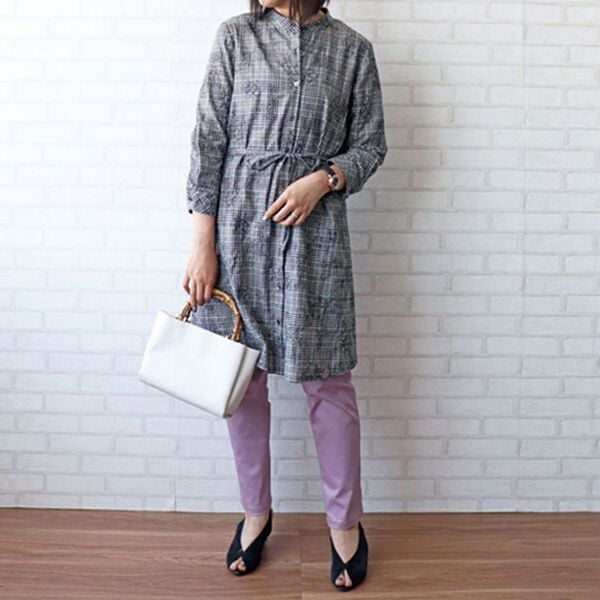 BELLUNA（ベルーナ）の「配色刺しゅう使いシャツチュニック（チュニック）」｜詳細画像