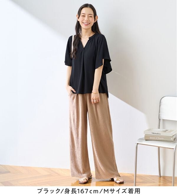 Viola e Viola（ヴィオラ エ ヴィオラ）の「【接触冷感】さらっと涼感フレアスリーブブラウス（ブラウス）」｜詳細画像