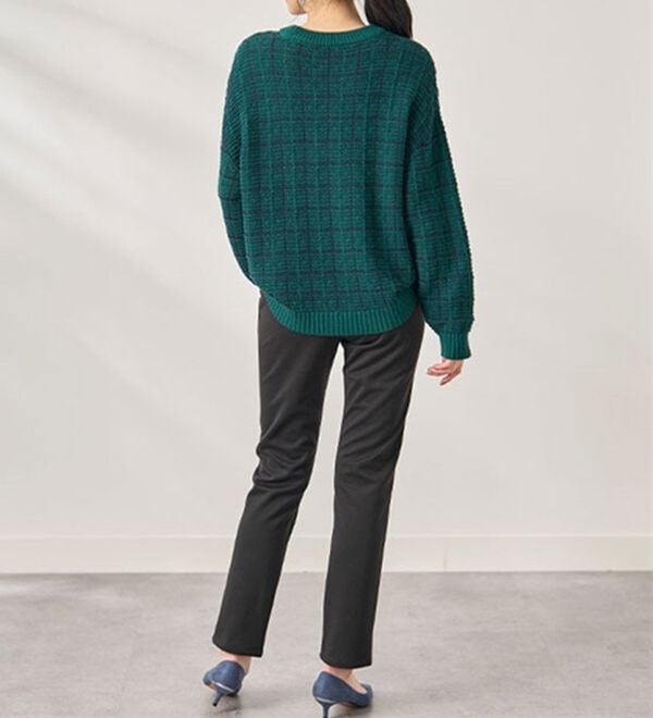 BELLUNA（ベルーナ）の「防風&times;ストレッチ素材ストレートパンツ（フルレングスパンツ）」｜詳細画像