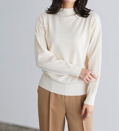 Pierrot（ピエロ）の「ハイネックシンプルニット（ニット・セーター）」