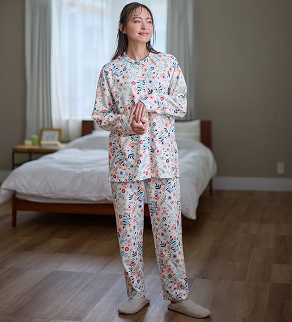 LAVIENNE（ラヴィエンヌ）の「綿入りキルトパジャマ（パジャマ・ルームウェア）」｜詳細画像