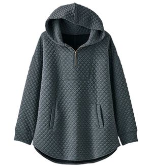 BELLUNA（ベルーナ）の「キルト刺しゅうハーフジップパーカー（パーカー）」｜チャコール