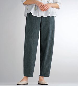 BELLUNA（ベルーナ）の「日本製まるっとバルーンパンツ（フルレングスパンツ）」｜黒