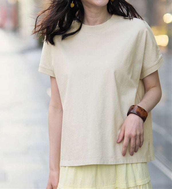 RANAN（ラナン）の「【選べる袖丈】ひんやり！＜BC＞綿100％プチハイネックＴシャツ（カットソー）」｜ライトグレー（半袖）