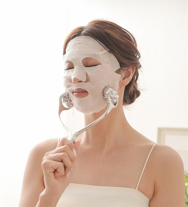 「ウェーブほほあごエステローラー（コスメ・メイク小物）」｜詳細画像