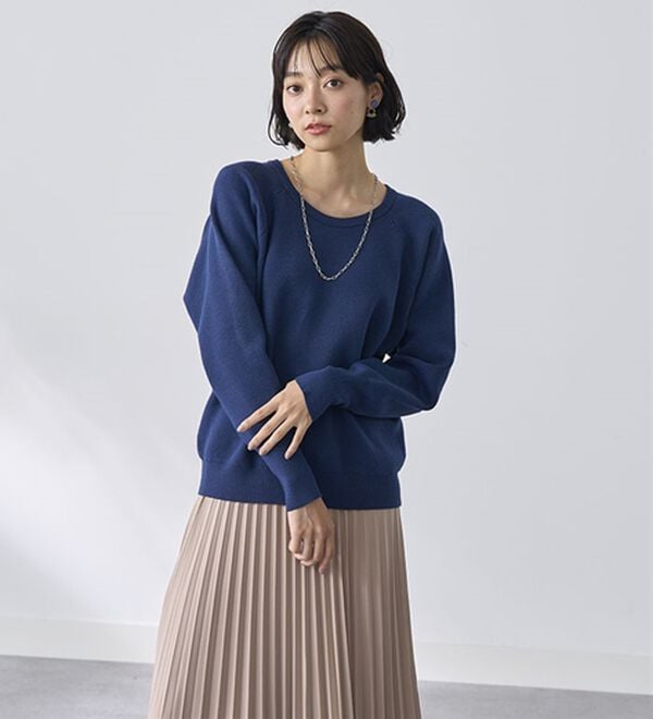 BELLUNA（ベルーナ）の「トレーナー感覚！きれいめカジュアルさんのためのニットトレーナー（ニット・セーター）」｜詳細画像