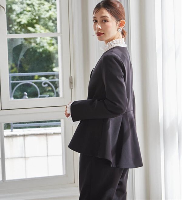 RANAN（ラナン）の「【２点セット】防シワ！ノーカラーペプラムパンツスーツ（パンツスーツ）」｜詳細画像