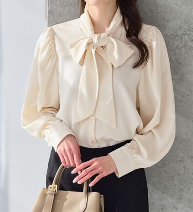 alotta（アロッタ）の「ボウタイデザインブラウス（ブラウス）」