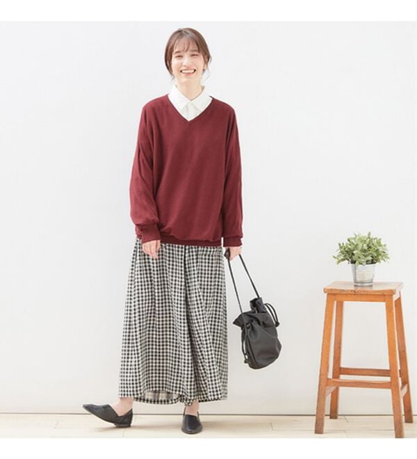 Viola e Viola（ヴィオラ エ ヴィオラ）の「【静電気防止】綿１００％Ｖネックドルマンセーター＜Ｍ～４Ｌ＞（ニット・セーター）」｜詳細画像