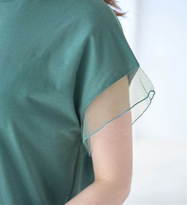 alotta（アロッタ）の「１枚でこなれ感！袖チュールデザイン綿混Ｔシャツ（Tシャツ）」｜詳細画像