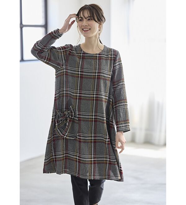 BELLUNA（ベルーナ）の「大人のモノトーンを楽しむチェック柄チュニックワンピース（チュニックワンピース）」｜詳細画像