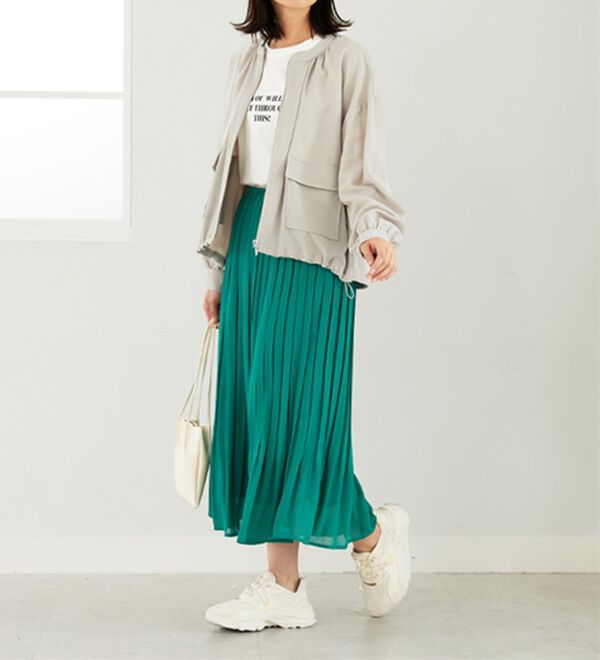 BELLUNA（ベルーナ）の「とろみ素材ポケットデザインブルゾン（ブルゾン）」｜詳細画像