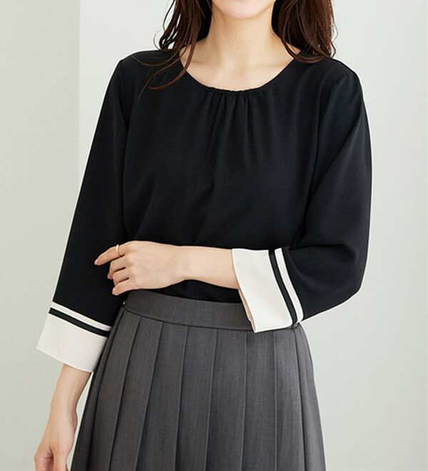 BELLUNA（ベルーナ）の「【Ｌａｇｒｉｌｕａ】ギャザー使い配色デザインブラウス（ブラウス）」｜詳細画像