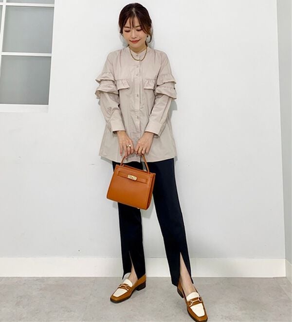 BELLUNA（ベルーナ）の「【低身長さん向け】美脚見えスリットテーパードパンツ（テーパードパンツ）」｜詳細画像