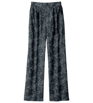 ルフラン（ルフラン）の「冷感タックワイドパンツ＜プティール＞（ワイドパンツ・ガウチョ）」｜黒花