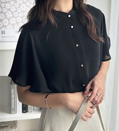 GeeRA（ジーラ）の「前後２ＷＡＹラッフルスリーブ楊柳ブラウス（ブラウス）」