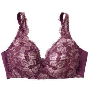 LAVIENNE（ラヴィエンヌ）の「心地よく整える大人のノンワイヤーブラ（ノンワイヤーブラ）」｜ワイン