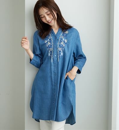 BELLUNA（ベルーナ）の「デニム素材華やか刺しゅうワンピース（その他ワンピース）」