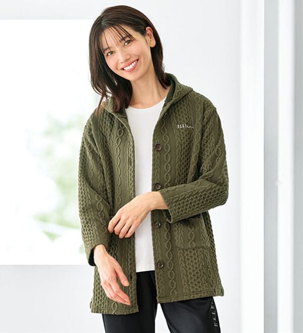 BELLUNA（ベルーナ）の「＜ＥＬＬＥ　Ａｃｔｉｖｅ＞フード付ケーブル柄ジャカードジャケット（その他カーディガン）」｜カーキ