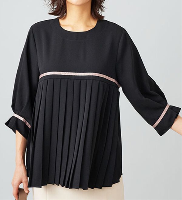 BELLUNA（ベルーナ）の「【Ｌａｇｒｉｌｕａ】配色ライン使いタックデザインブラウス（ブラウス）」｜詳細画像