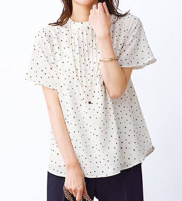 BELLUNA（ベルーナ）の「タック使い袖フレアーブラウス（ブラウス）」｜詳細画像