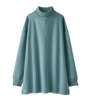 BELLUNA（ベルーナ）の「リブ使いがかわいい裏起毛トレーナー（チュニック）」｜サックス