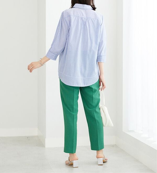 BELLUNA（ベルーナ）の「【シワになりにくい】サラリ快適！ギャザー使いシャツチュニック（チュニック）」｜詳細画像