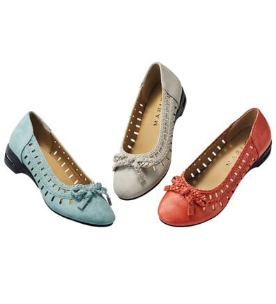 BELLUNA（ベルーナ）の「４Ｅ編み込みデザインリボンパンプス（パンプス）」