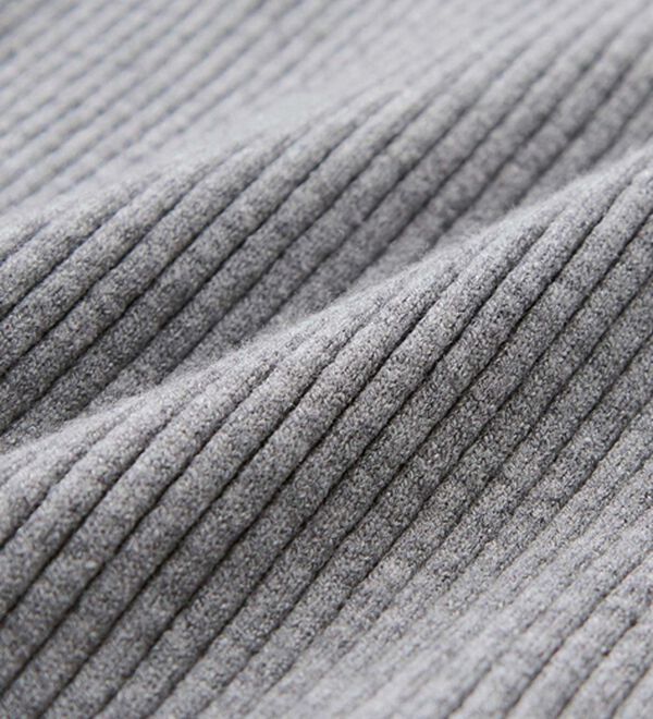 GeeRA（ジーラ）の「配色デザインくるみボタン付リブニット（ニット・セーター）」｜詳細画像