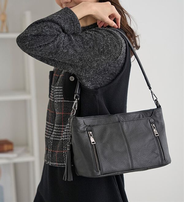 BELLUNA（ベルーナ）の「牛革多ポケット２ＷＡＹ手提げ（ハンドバッグ）」｜詳細画像