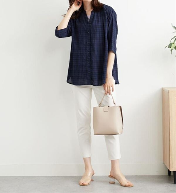 BELLUNA（ベルーナ）の「ふんわりシャドーチェック素材シャツ（シャツ）」｜詳細画像