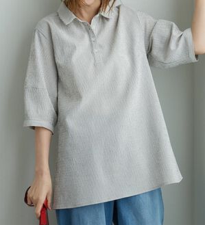 BELLUNA（ベルーナ）の「サッカー素材バックフレアーブラウス（ブラウス）」｜オフ白系ストライプ