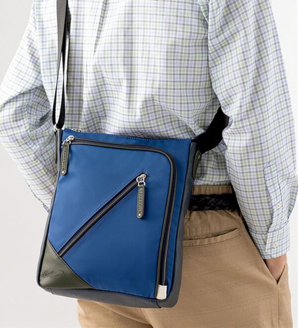 「＜クロコダイル＞スラントファスナーショルダー（メンズショルダーバッグ）」｜詳細画像