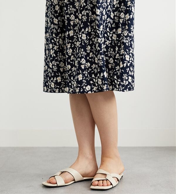 BELLUNA（ベルーナ）の「レーヨン素材タックデザインワンピース（その他ワンピース）」｜詳細画像