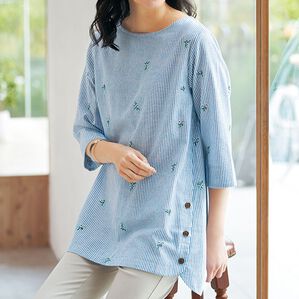 BELLUNA（ベルーナ）の「ミニ刺しゅうボタン付チュニック（チュニック）」｜詳細画像