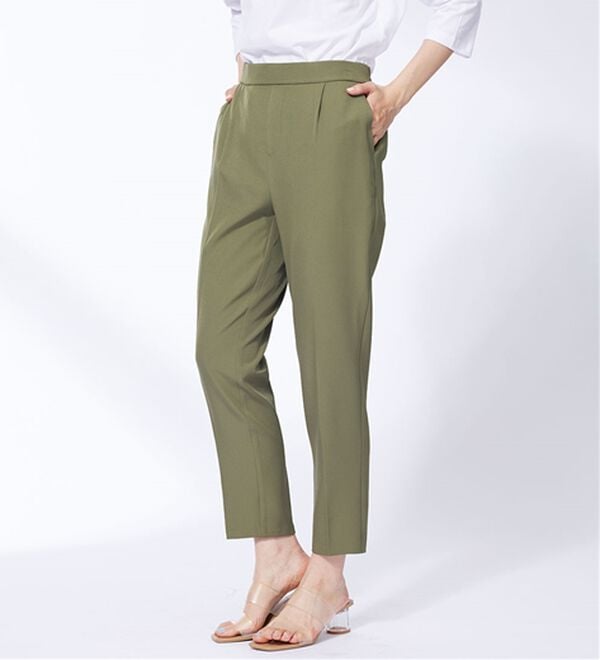 BELLUNA（ベルーナ）の「サラサラ美脚テーパードパンツ（テーパードパンツ）」｜詳細画像