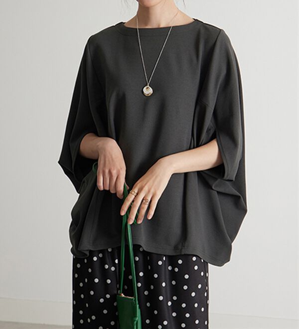 BELLUNA（ベルーナ）の「美しく隠す！技ありカットジョーゼットトップス（カットソー）」｜詳細画像