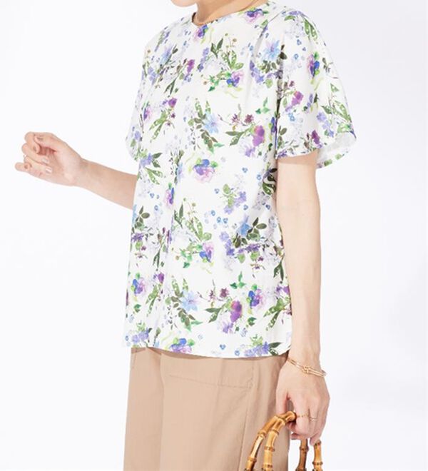 BELLUNA（ベルーナ）の「〈日比谷花壇〉袖フリルデザインブラウス（ブラウス）」｜詳細画像