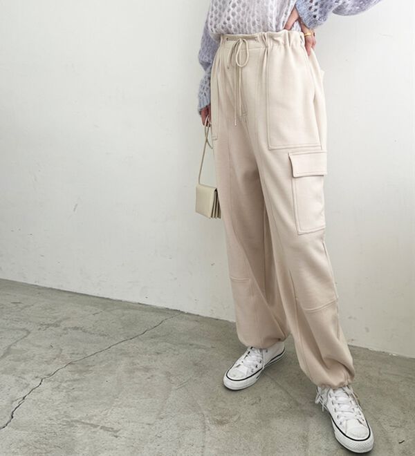 GeeRA（ジーラ）の「やわらか素材カーゴパンツ（フルレングスパンツ）」｜詳細画像