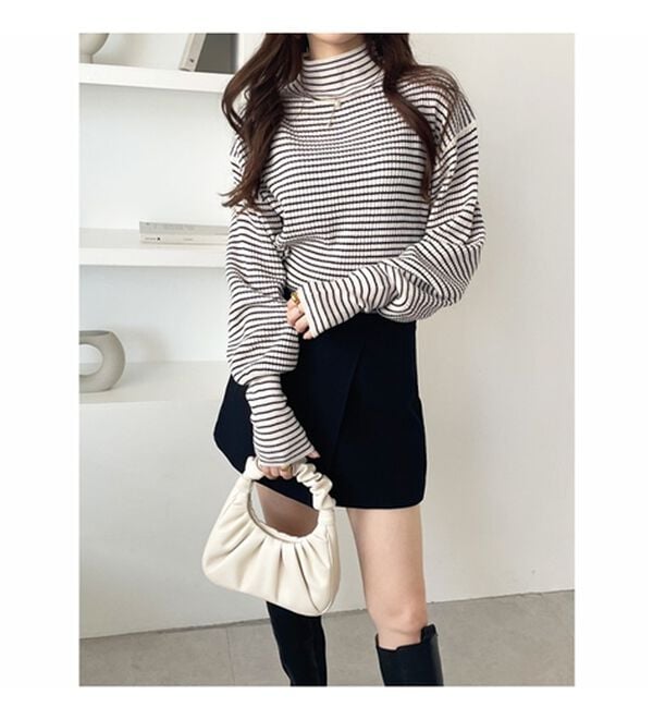 GeeRA（ジーラ）の「ボリュームスリーブハイネックニット（ニット・セーター）」｜詳細画像