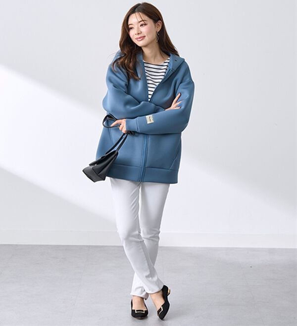 BELLUNA（ベルーナ）の「肩が疲れにくい！マシュマロ感覚ジップフーディー（ブルゾン）」｜詳細画像