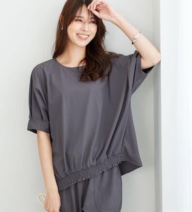 BELLUNA（ベルーナ）の「ヒンヤリ爽快！裾ギャザープルオーバー（カットソー）」