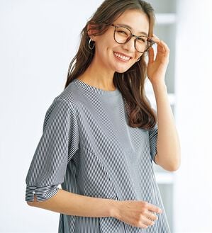 BELLUNA（ベルーナ）の「ジョーゼット素材タック使いＴブラウス（ブラウス）」｜細ストライプ