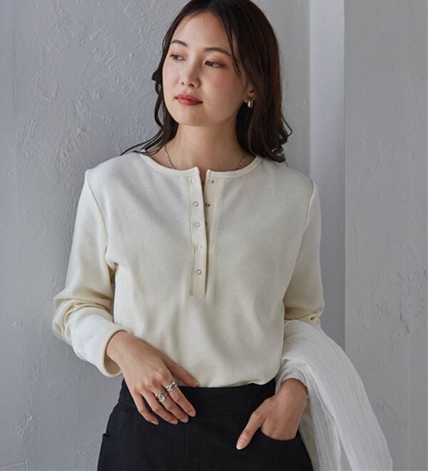 RANAN（ラナン）の「ヘンリーネックワッフルロンＴ（カットソー）」｜アイボリー