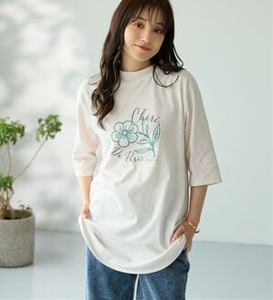 BELLUNA（ベルーナ）の「＜ＥＬＬＥ　Ａｃｔｉｖｅ＞多機能ロゴプリントチュニック（チュニック）」｜アイボリー