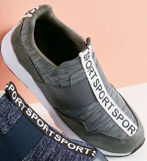 BELLUNA（ベルーナ）の「軽量ニットスポーツロゴスニーカー（スニーカー）」｜グレー