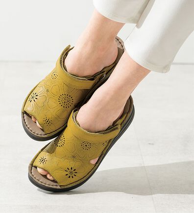 ルフラン（ルフラン）の「ｔｏ　ｂｅ　ｃｏｎｔｉｎｕｅｄカットワーク２ｗａｙサンダル（サンダル・ミュール）」