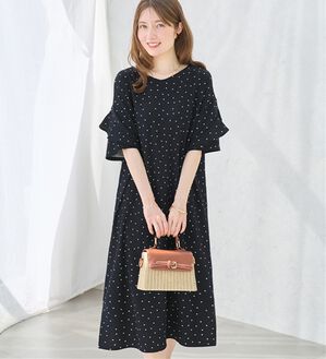 alotta（アロッタ）の「【４つの機能付】ひんやりフリル袖Ｔシャツワンピース（シャツワンピース）」｜ドット柄