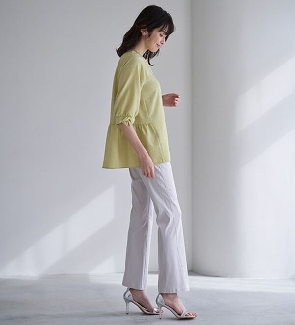 BELLUNA（ベルーナ）の「美脚見せ！冷感ストレッチフレアパンツ（フルレングスパンツ）」｜詳細画像