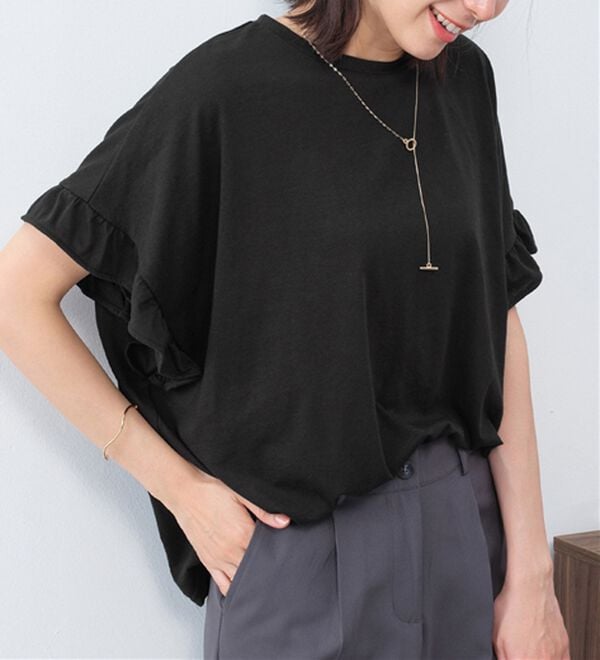 Viola e Viola（ヴィオラ エ ヴィオラ）の「サラリ綿混フリル袖Tシャツ（カットソー）」｜詳細画像